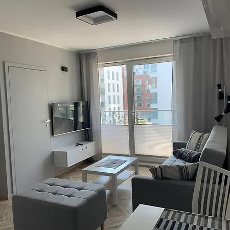 89b Angielska Grobla 5 - Srodmiescie *