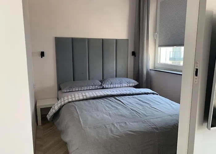 89b Angielska Grobla 5 - Srodmiescie *